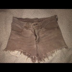 Brow Levi’s Denim shorts